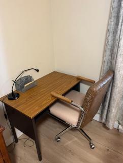 Bright and Spacious Upper Level House, Great Area - 5