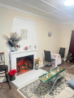 Furnished Guest Suite - 7