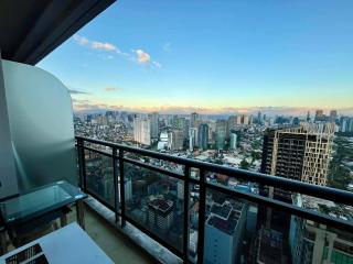 Gramercy Residences with Free Pool, WIFI, Sauna and Gym - 9