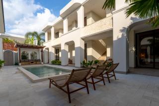 Laterra House - 1