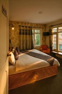 Heritage Rose Inn - 3