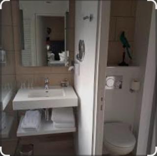 Home - 4