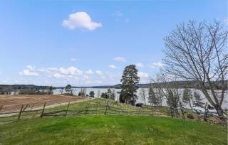 Stunning Home In Ørje With Lake View - 9