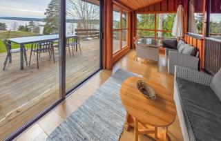 Stunning Home In Ørje With Lake View - 3