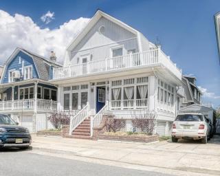 Sunshine House - 0