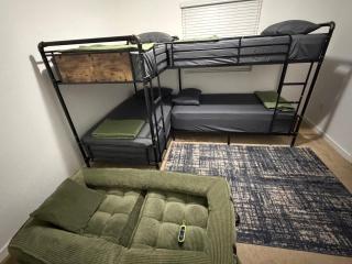 Relaxing Retreat Private Jacuzzi Patio Sleeps 12 - 7