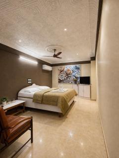 Hotel Rajdhani - Best Family Hotel in Pavagadh and in Halol GIDC - 9