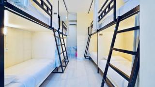 V Canggu Dormitory - 9