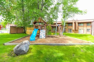 McCall Retreat with Pool Hot Tub & Fitness - 6