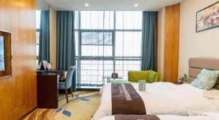 Ramada by Wyndham Taixing - 2