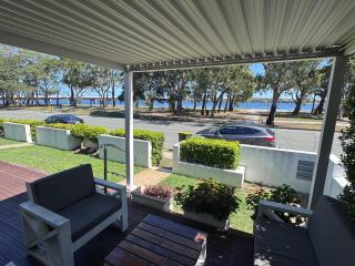 Keith's on Sylvan Beach, 1 of the 3 most popular units on Bribie - 9