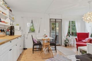 Cozy Seaside Cottage On Sejerø - 5