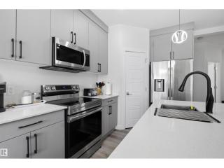 Sleek Home in Trendy Community at SW, Edmonton - 7