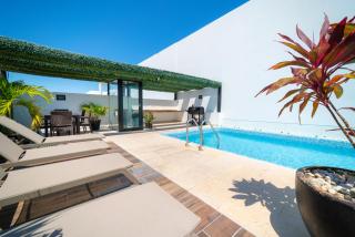 Apartment with Balcony & Pool in Playa del Carmen - 1