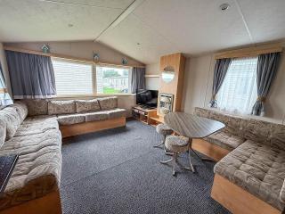 3 Bed, 8 Berth Caravan For Hire At St Osyth Park Near Clacton-On-Sea Ref 28039Cw - 3