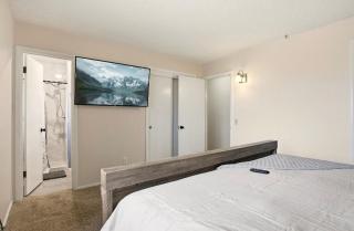 Spacious home in desired NE Location - 6