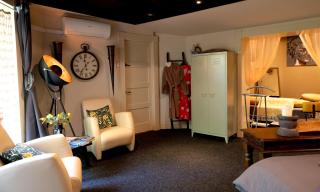 Pakhuis Bed and Breakfast Unique - 4