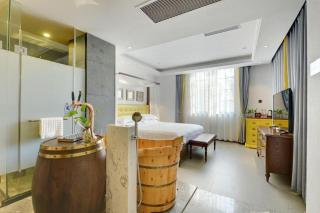 Qiandao Lake CBS Beer Spa Hotel - 5