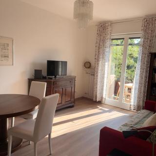 Eva 's flat with large sunny balcony and lagoon view - 8