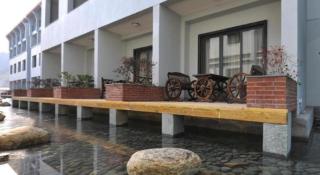 Wudangshan Jianguo Hotel - 4