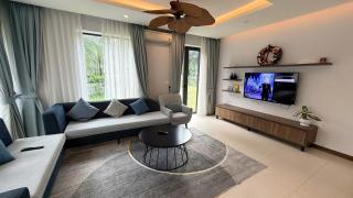 Luxury 3BR Villa, 3 Min Walk to Beach - 7