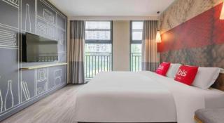 ibis Chengdu East Railway Station Hotel - 7