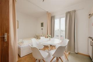 Mariahilfer Stationside Family Apartment - 9