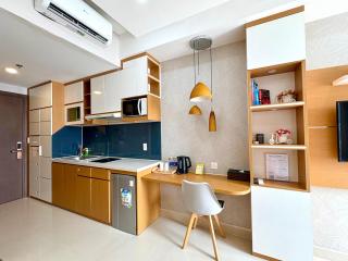 Luxury Apartment near Bui Vien, Nguyen Hue, Ben Thanh, Free Netflix - 6