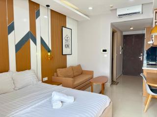 Luxury Apartment near Bui Vien, Nguyen Hue, Ben Thanh, Free Netflix - 4
