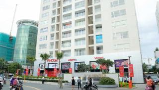 Pool view at Sky Center 2br 2wc - 5 mins to airport - 7