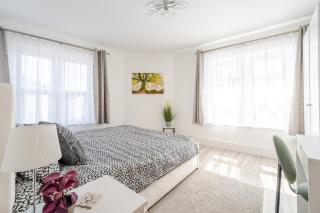 Spacious 2 Bed Contractor and Family Apartment, Whitehall, Bristol - 4