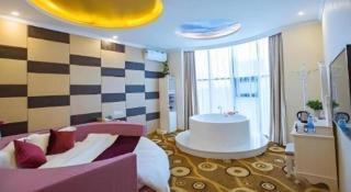 GreenTree Inn Wuxi Donggang Town Donghutang Shell Hotel - 7