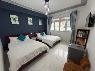 Khách Sạn Cây Xanh - 4
