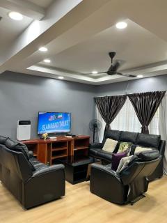 4BR Landed House Bandar Baru Bangi - All bedrooms AC, Wi-Fi - 7