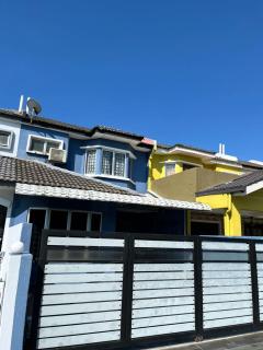 4BR Landed House Bandar Baru Bangi - All bedrooms AC, Wi-Fi - 8