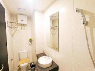 Lovina 33-15 1BR cozy & central at Citra Plaza Nagoya - 8