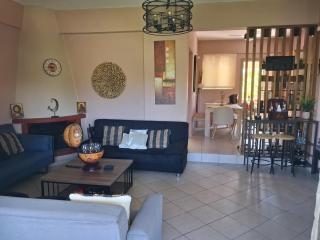 George's family friendly maisonette with great exterior - 1