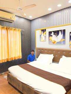 Hotel Shalimar Mannat - 8