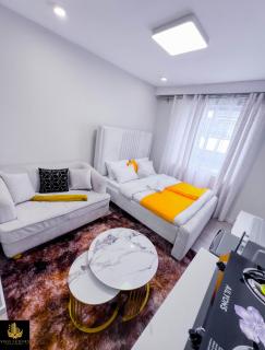 Moses Luxe Suite - 6