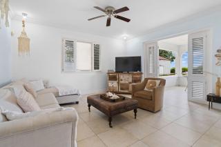 Luxury Seafront 4p large ground floor apartment - 5