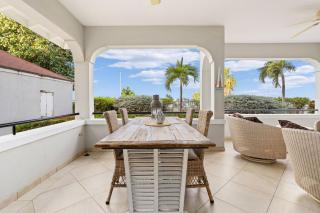 Luxury Seafront 4p large ground floor apartment - 6