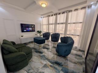 Azure Properties-Charming Apartment - 0