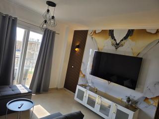StaySavvy Infinity Luxe 2BR & Infinity Vibes - Nabq - The View - 6