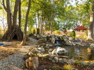 Welcome to our BoHo Tree House - 9