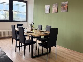 Moderne Wohnung mit Balkon und Bergblick Livoapartments 2 - 0