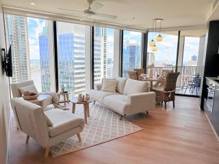 Luxury Riverside retreat - 9