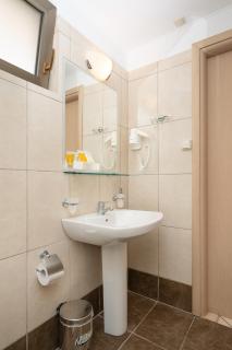 Finiki Plaza - 2
