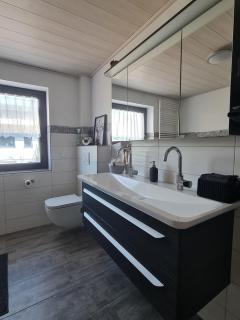 hejjonte-fewo 135m2 Design-Apartment 85Zoll Kino - Nahe Marburg - 6