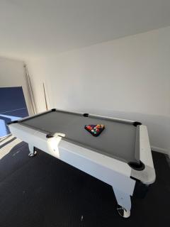 Stylish 4 Bed House Central Reading - Free Parking - 4