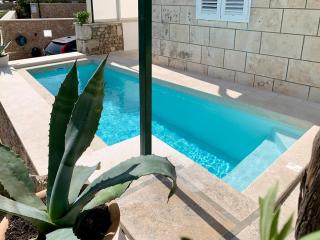 BOL House Viki - center, pool, sauna, sea view! - 5